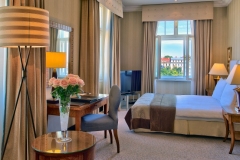 Deluxe Suites Hotel Esplanade