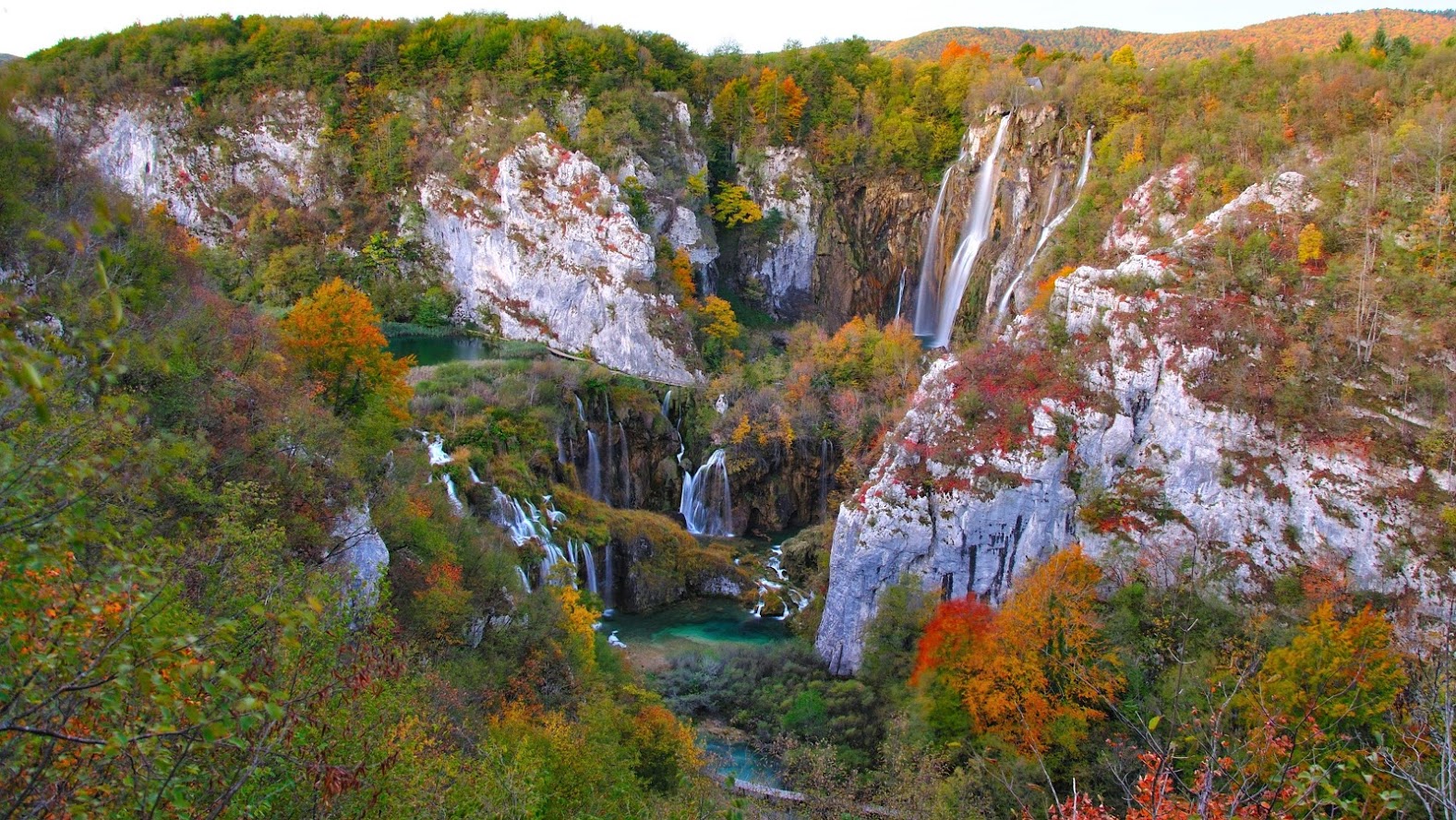 Plitvice Falls In Autumn Tasteful Croatian Journeys